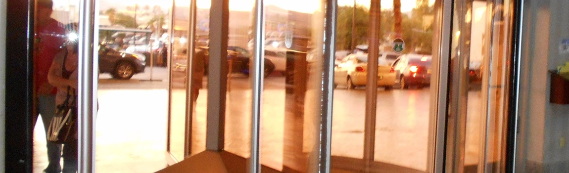 Storefront Glass Repair Cost in Spring Hill, FL